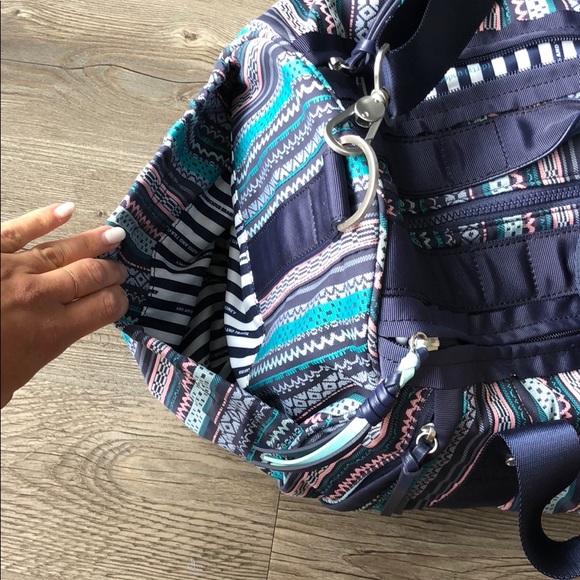 lululemon need a margarita cadet blue duffle bag - Picture 3 of 8